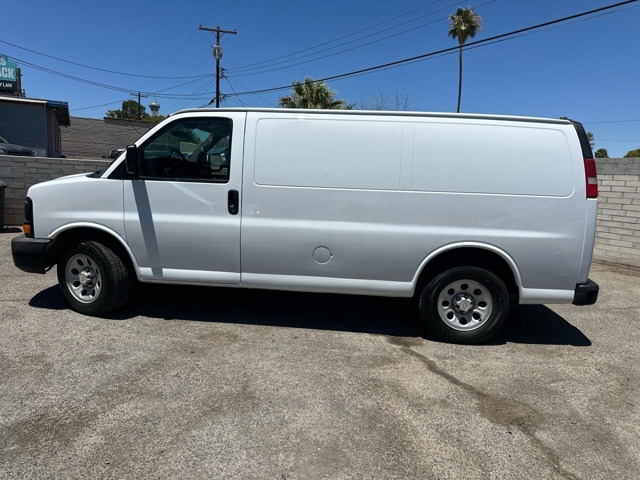 Chevrolet Express 1500 Cargo 2009