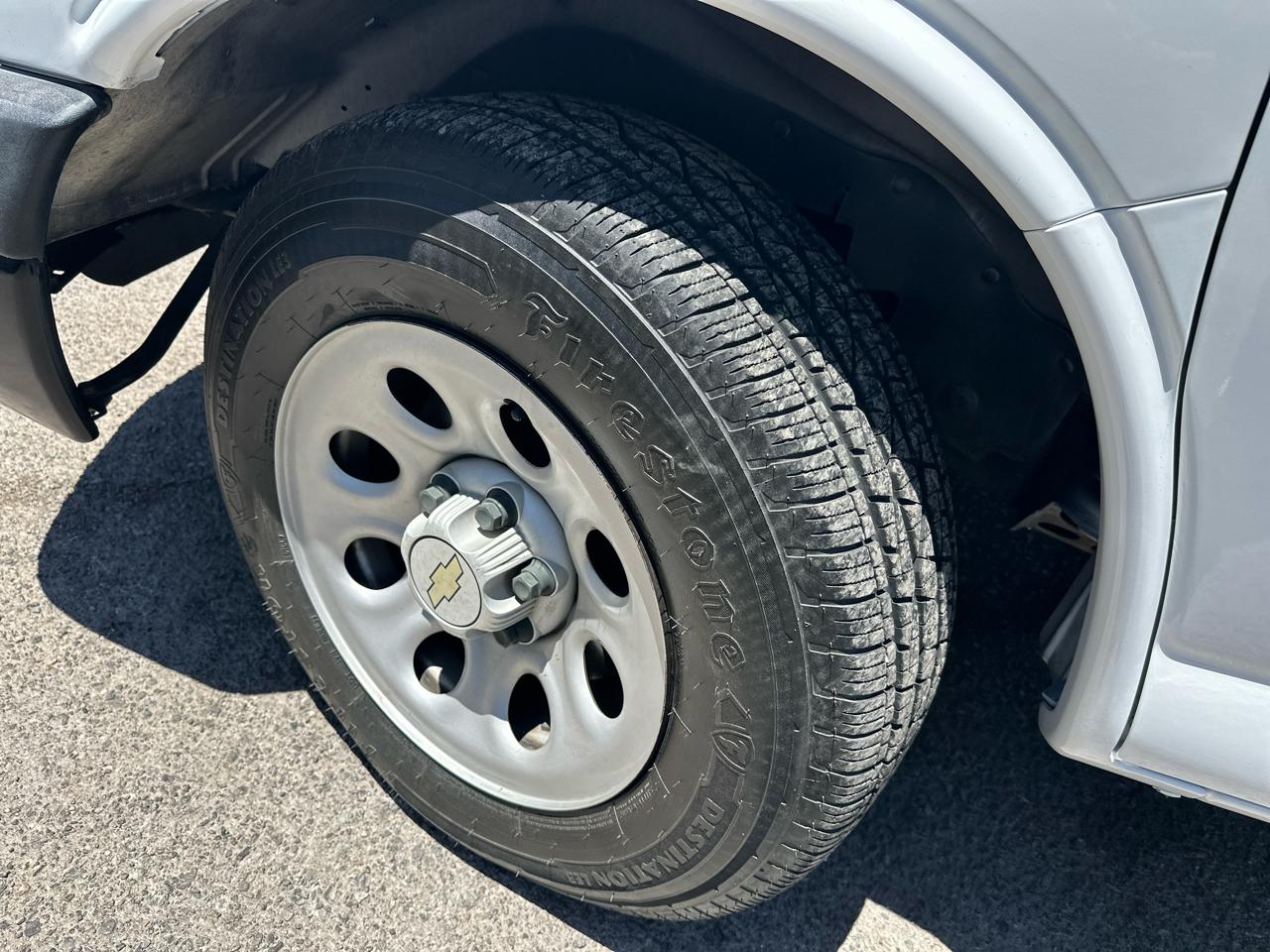Chevrolet Express 1500 Cargo 2009