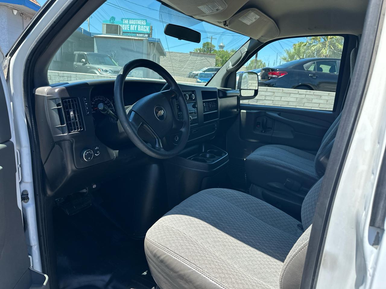 Chevrolet Express 1500 Cargo 2009