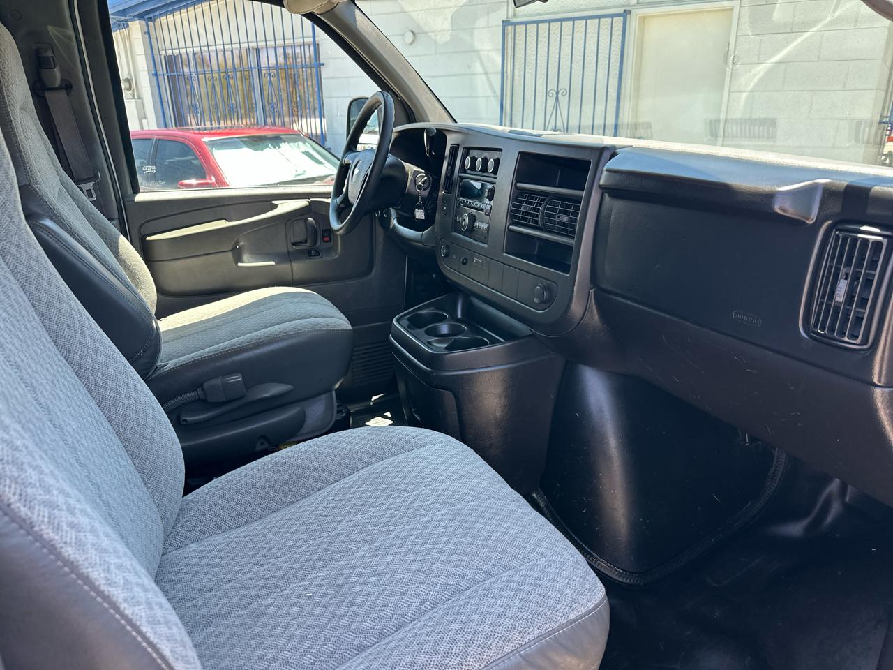 Chevrolet Express 1500 Cargo 2009
