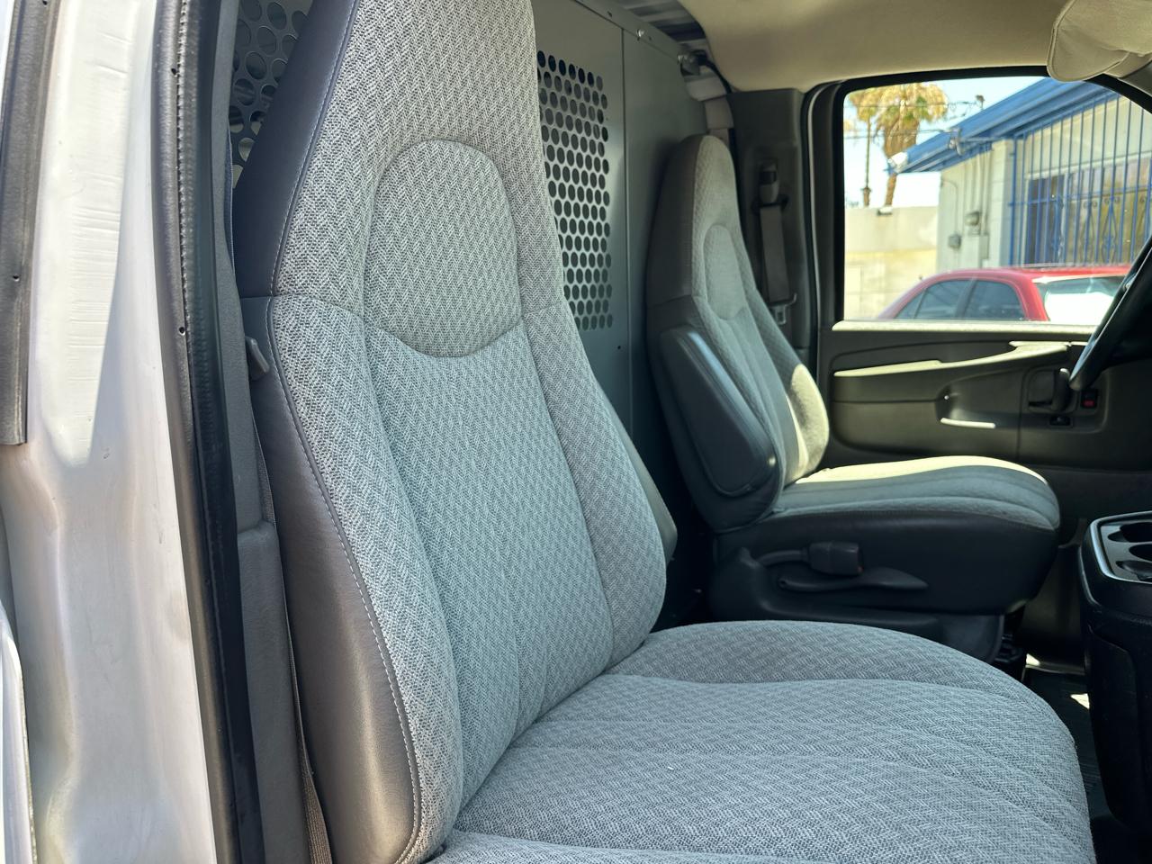 Chevrolet Express 1500 Cargo 2009