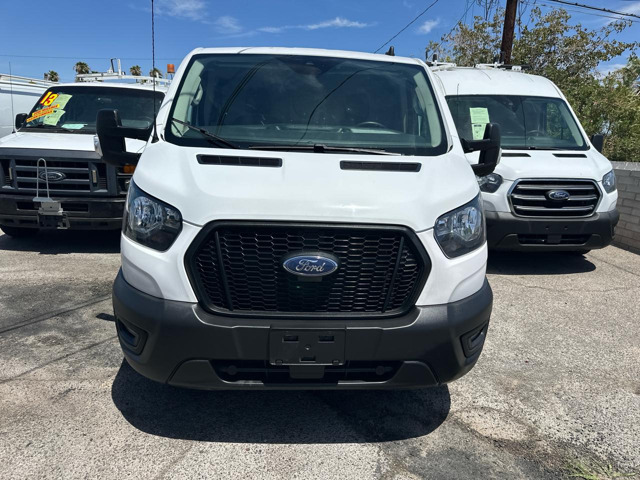 Ford Transit 250 Van Low Roof w/Sliding Pass. 130-in. WB 2021