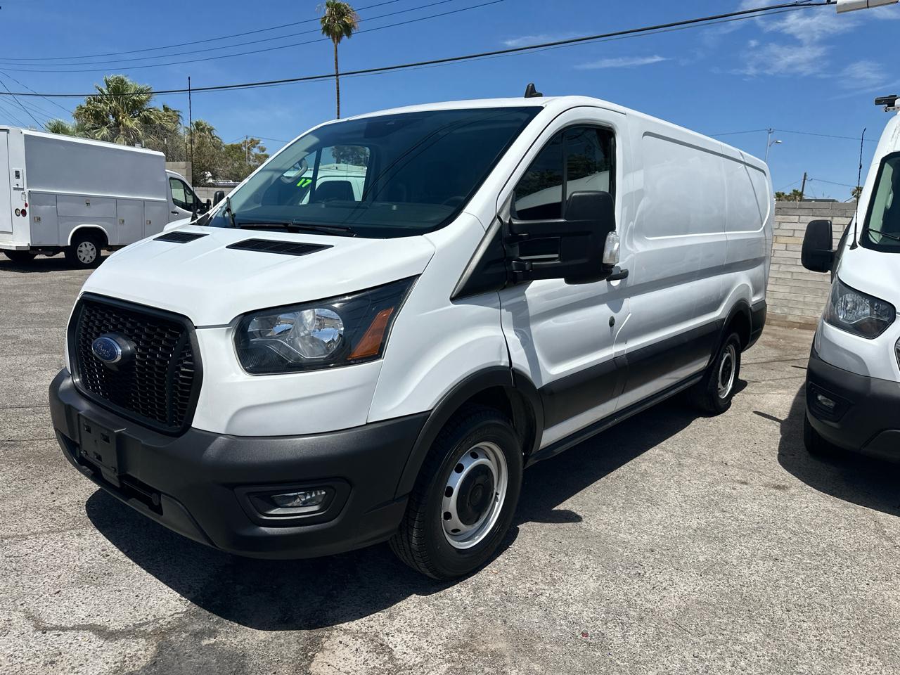 Ford Transit 250 Van Low Roof w/Sliding Pass. 130-in. WB 2021