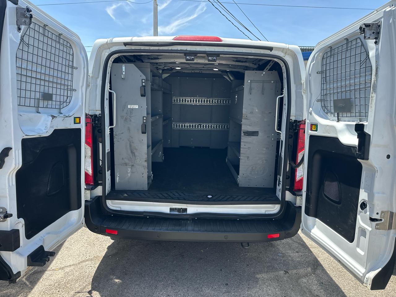 Ford Transit 250 Van Low Roof w/Sliding Pass. 130-in. WB 2021