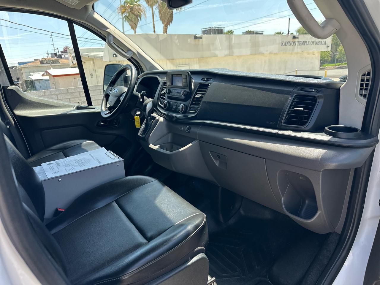 Ford Transit 250 Van Low Roof w/Sliding Pass. 130-in. WB 2021