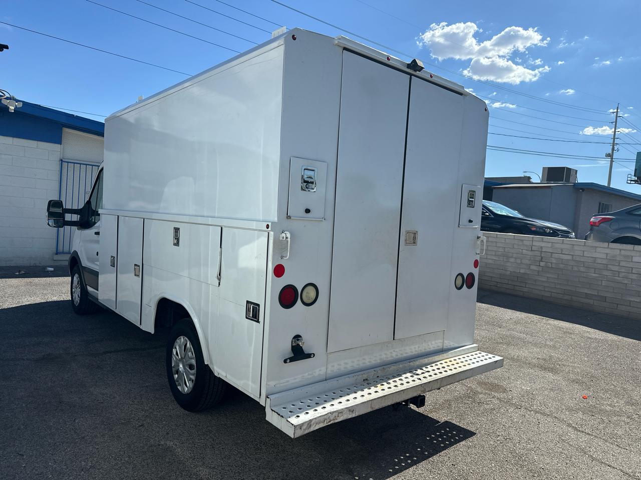 Ford Transit T-250 2017