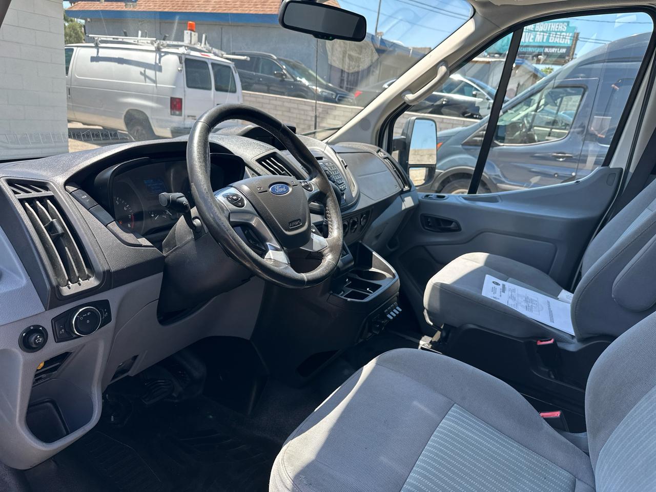 Ford Transit T-250 2017