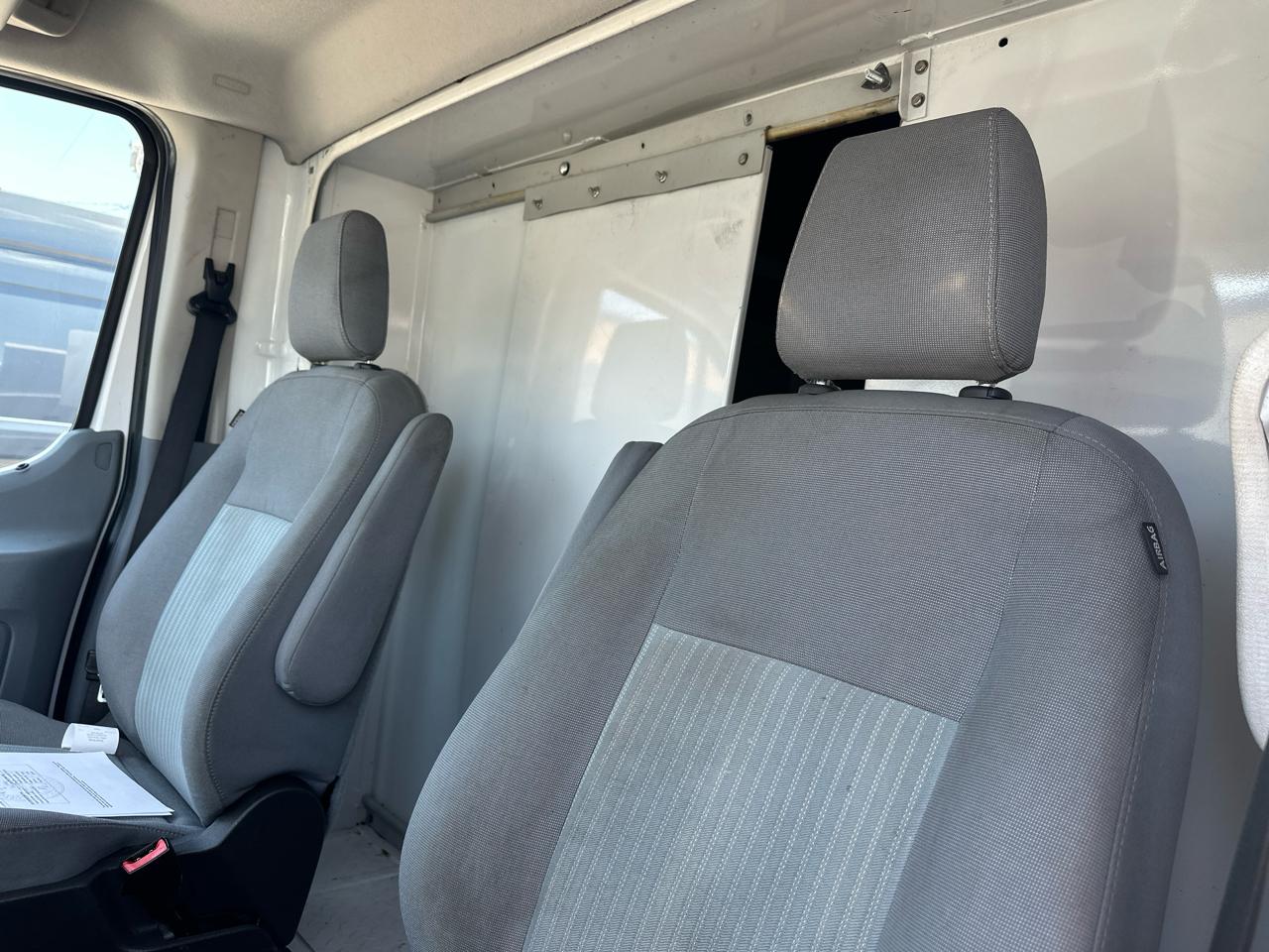 Ford Transit T-250 2017
