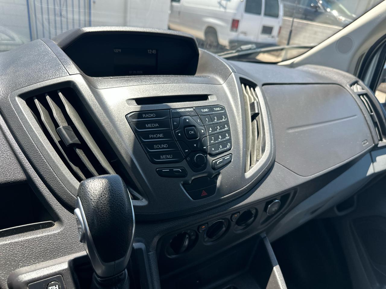 Ford Transit T-250 2017