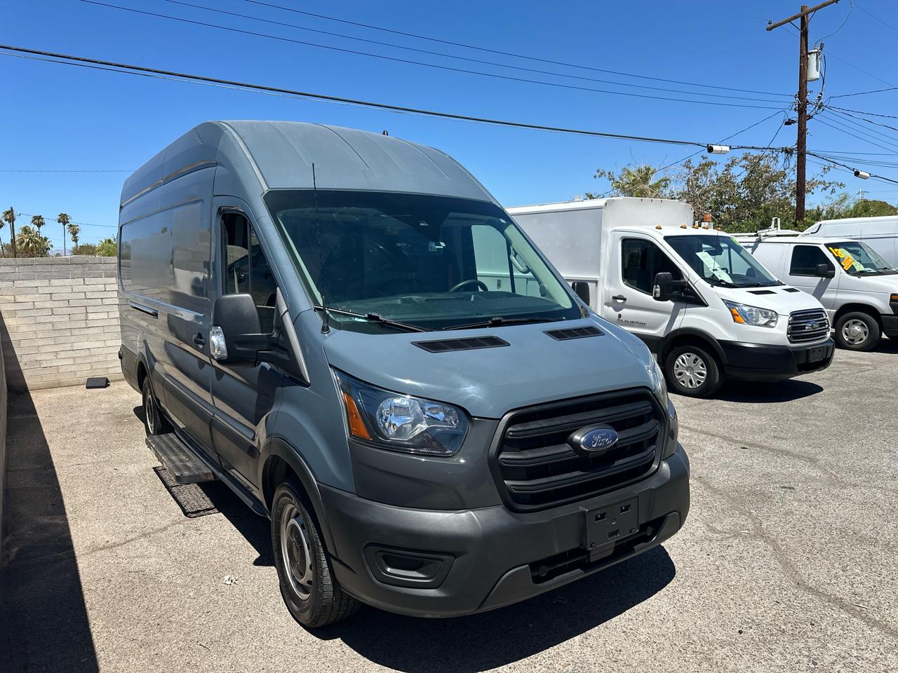 Ford Transit 250 Van High Roof w/Sliding Pass. 148-in. WB EL 2020