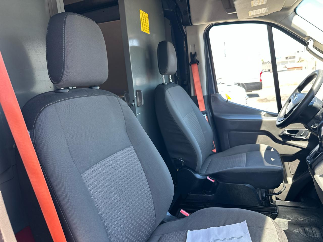 Ford Transit 250 Van High Roof w/Sliding Pass. 148-in. WB EL 2020