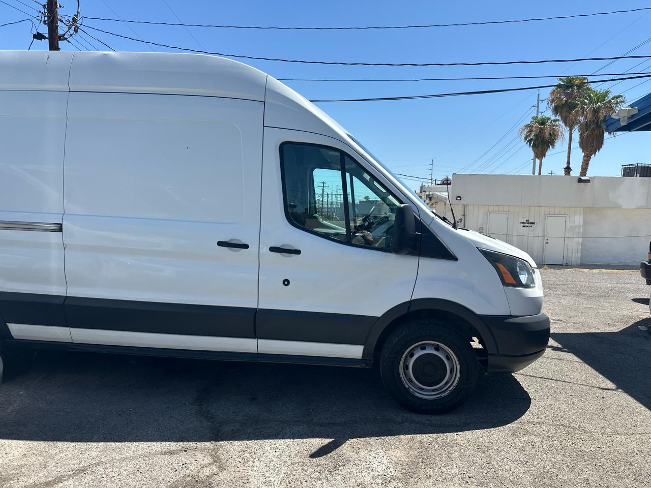 Ford Transit 250 Van High Roof w/Sliding Pass. 148-in. WB EL 2018
