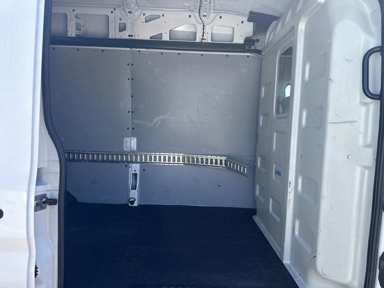 Ford Transit 250 Van High Roof w/Sliding Pass. 148-in. WB EL 2018