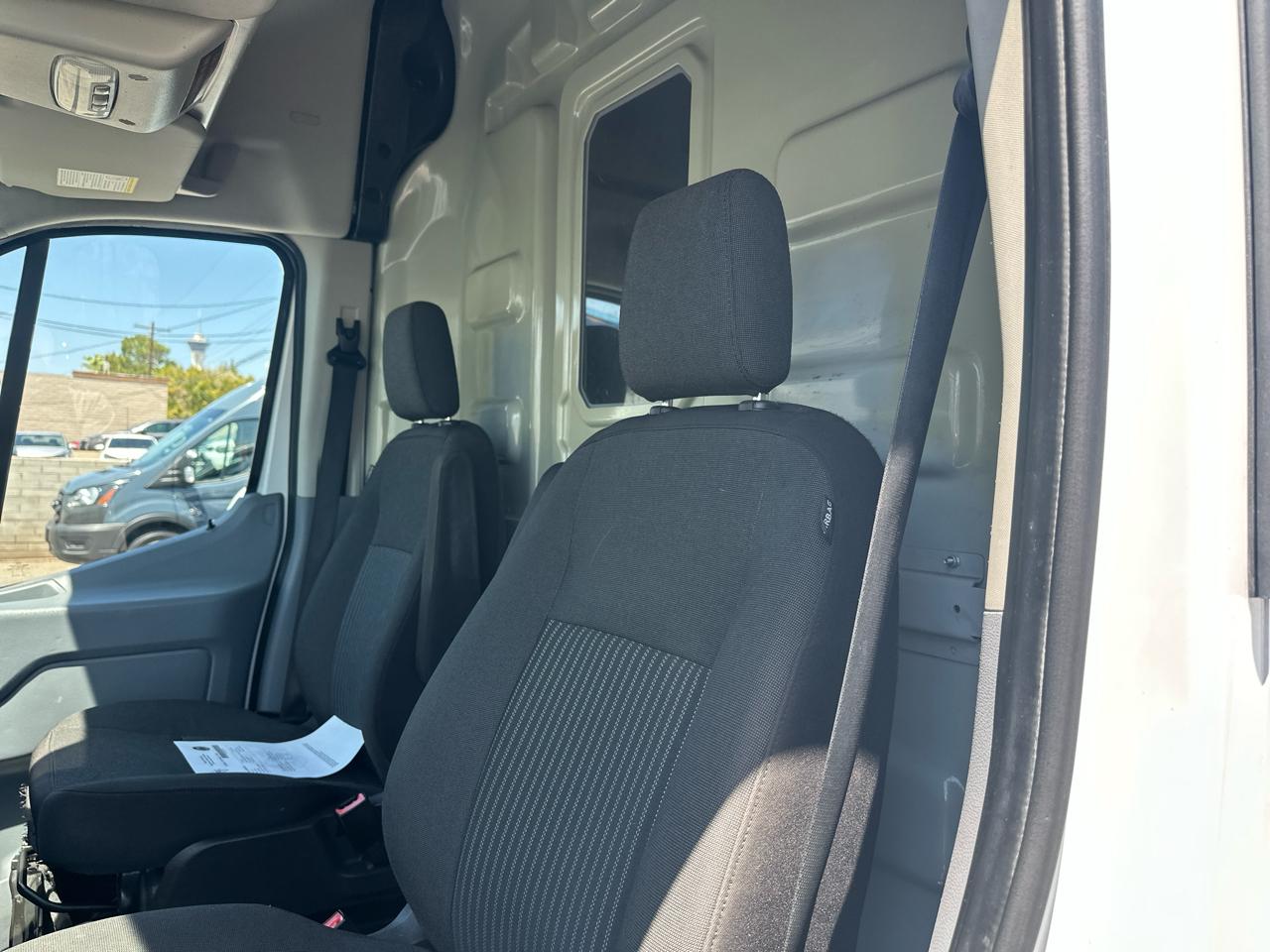 Ford Transit 250 Van High Roof w/Sliding Pass. 148-in. WB EL 2018