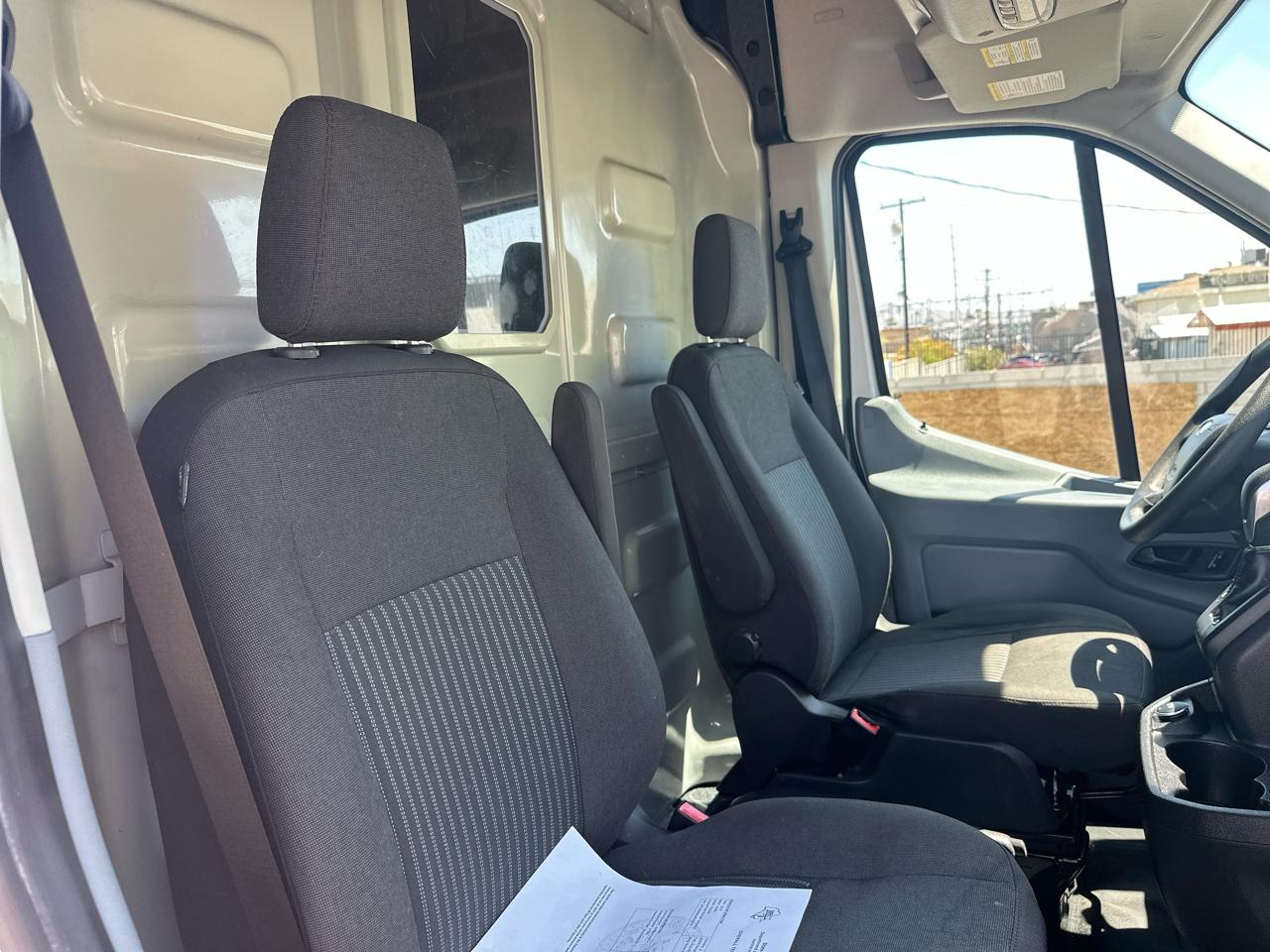 Ford Transit 250 Van High Roof w/Sliding Pass. 148-in. WB EL 2018