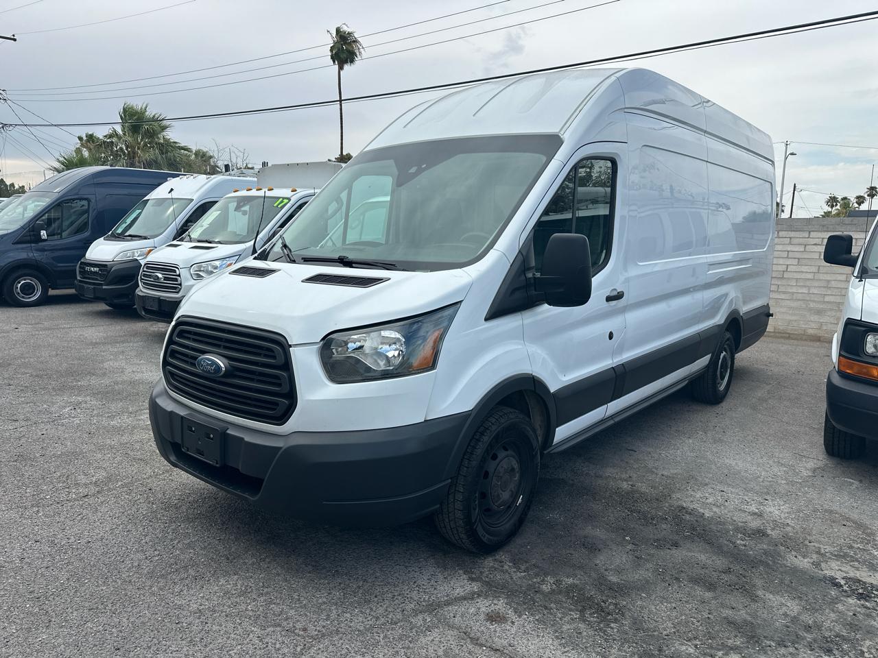 Ford Transit 250 Van High Roof w/Sliding Pass. 148-in. WB EL 2018