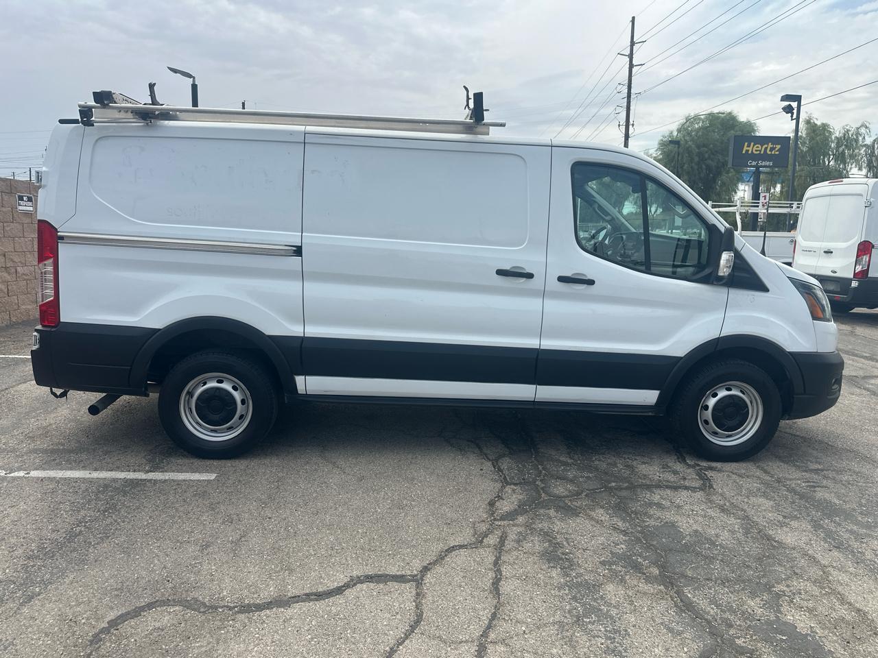 Ford Transit 250 Van Low Roof w/Sliding Pass. 130-in. WB 2020