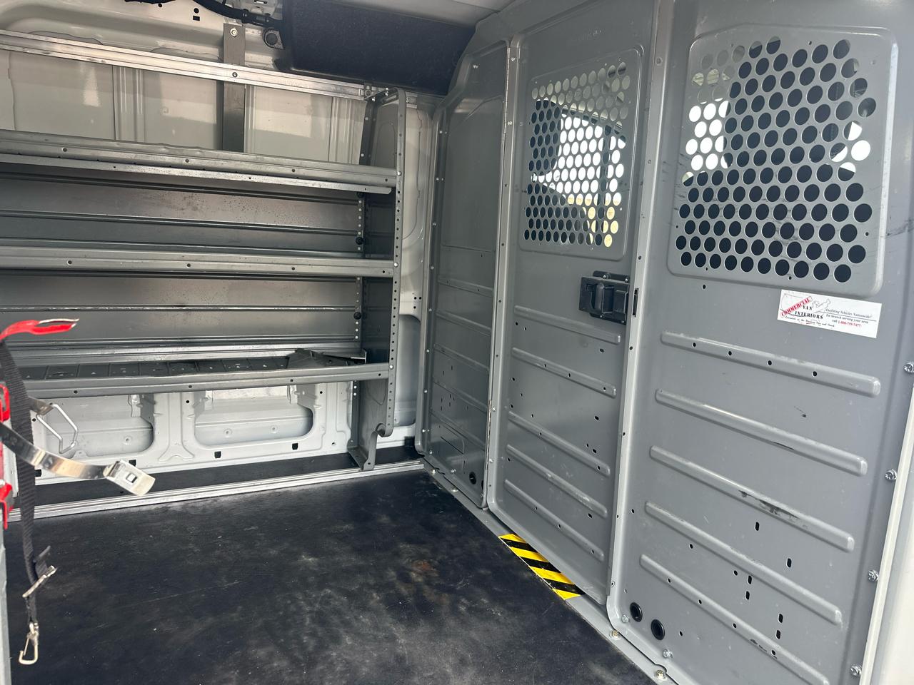 Ford Transit 250 Van Low Roof w/Sliding Pass. 130-in. WB 2020