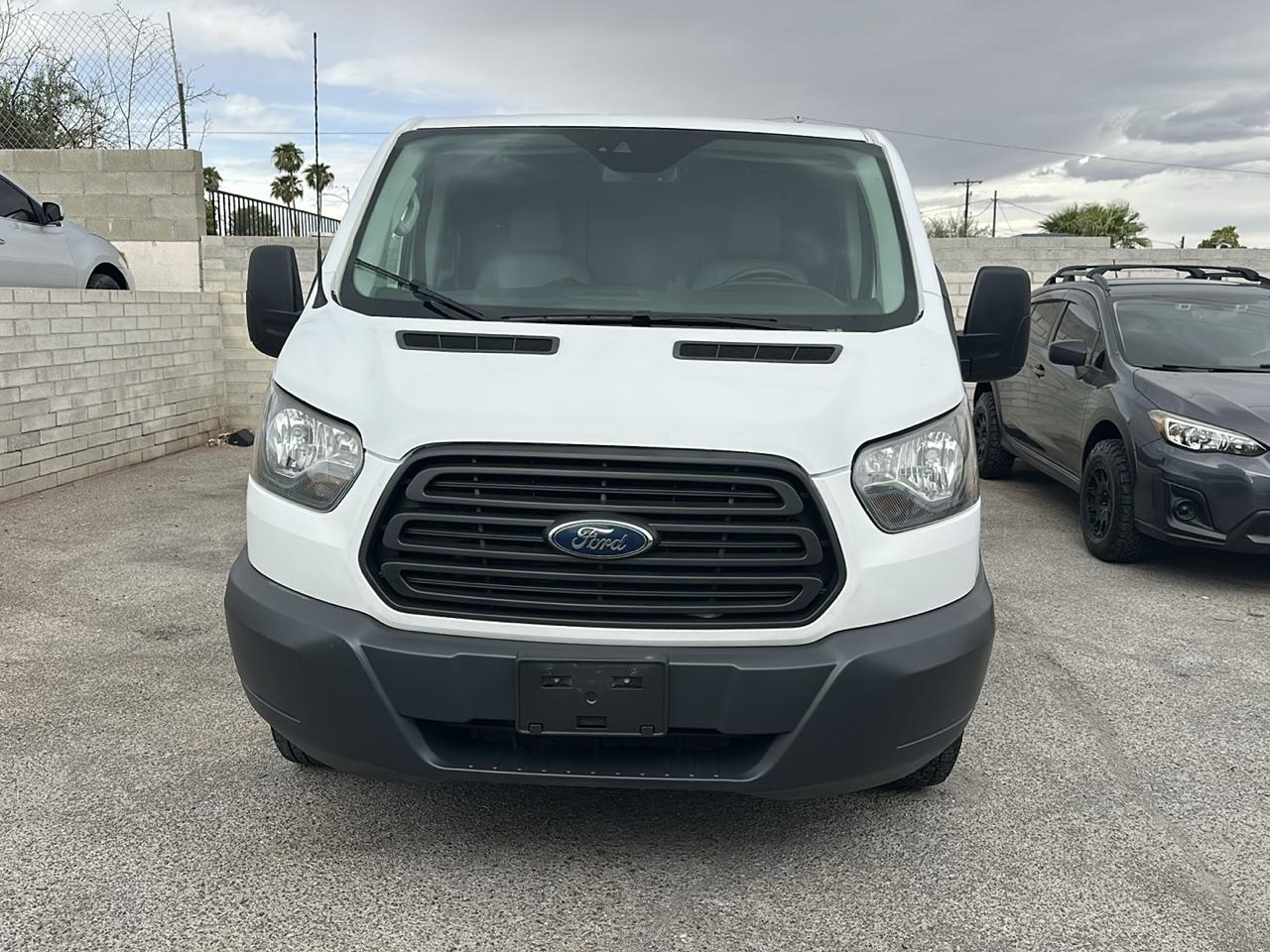 Ford Transit 150 Van Low Roof w/Sliding Pass. 148-in. WB 2018