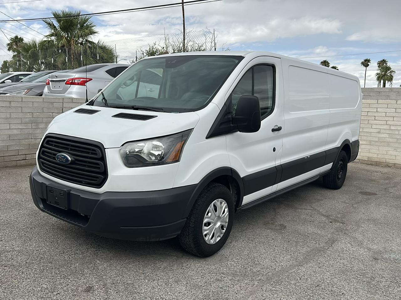 Ford Transit 150 Van Low Roof w/Sliding Pass. 148-in. WB 2018