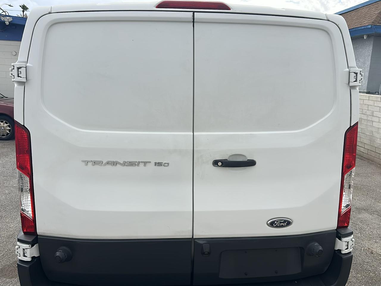Ford Transit 150 Van Low Roof w/Sliding Pass. 148-in. WB 2018