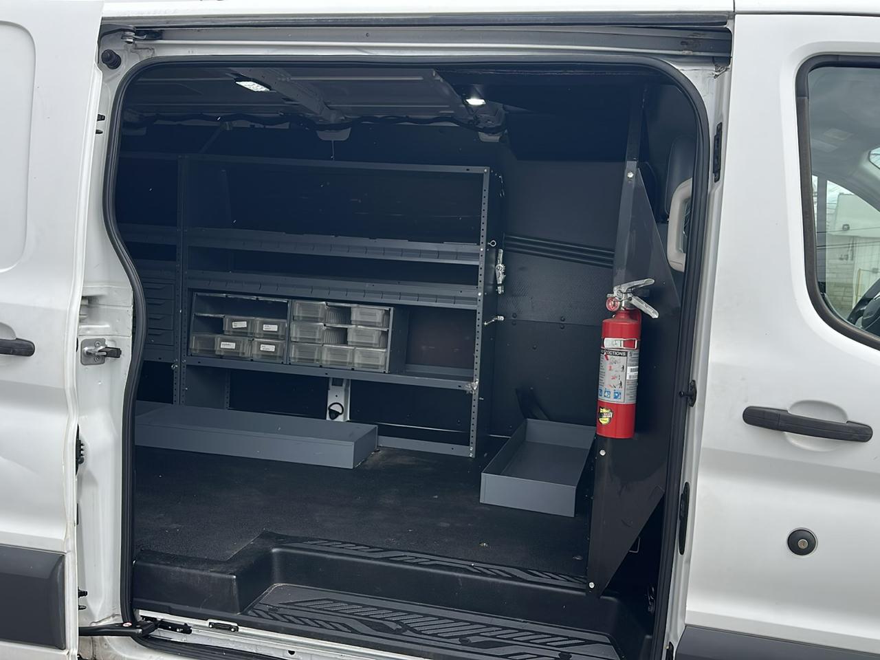 Ford Transit 150 Van Low Roof w/Sliding Pass. 148-in. WB 2018