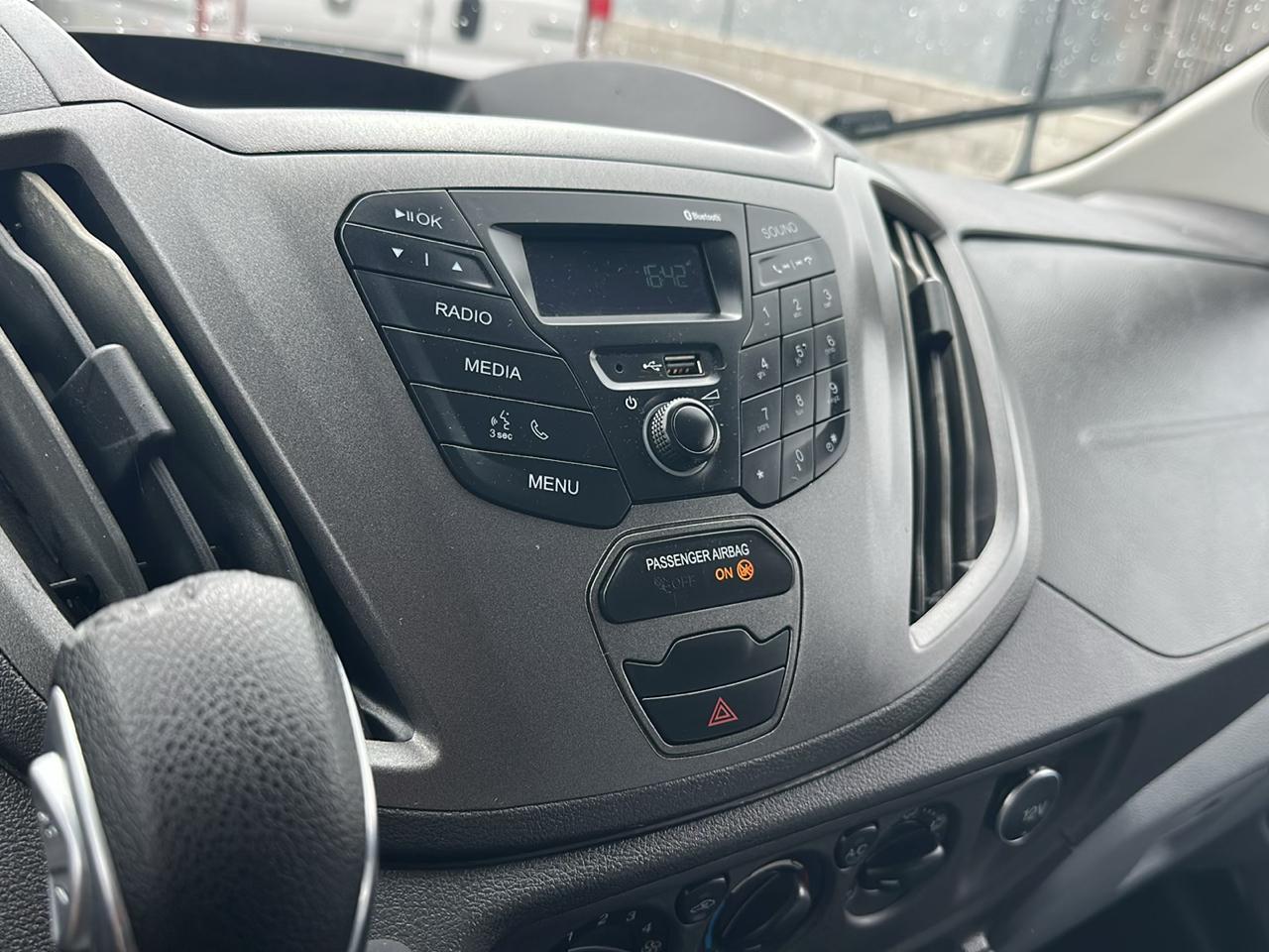 Ford Transit 150 Van Low Roof w/Sliding Pass. 148-in. WB 2018