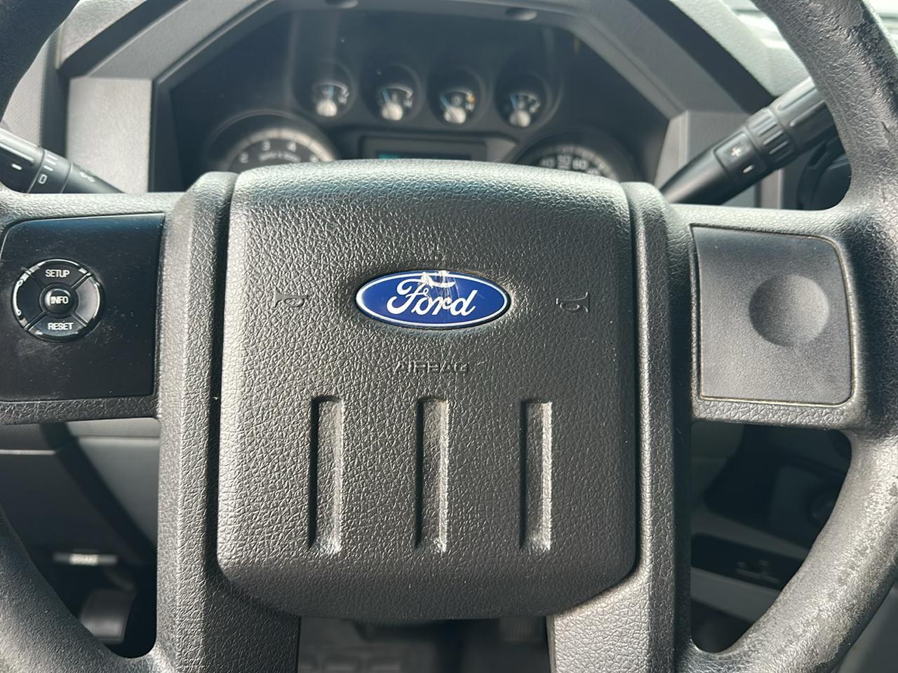Ford F-250 SD XLT 2WD 2016