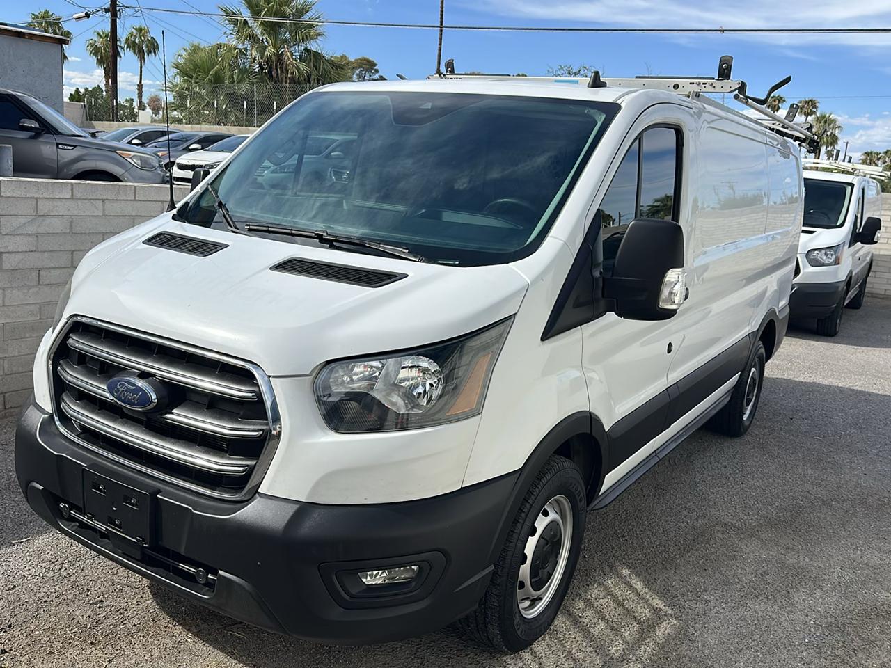 Ford Transit 250 Van Low Roof w/Sliding Pass. 130-in. WB 2020