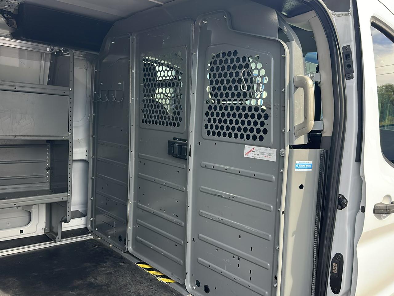 Ford Transit 250 Van Low Roof w/Sliding Pass. 130-in. WB 2020