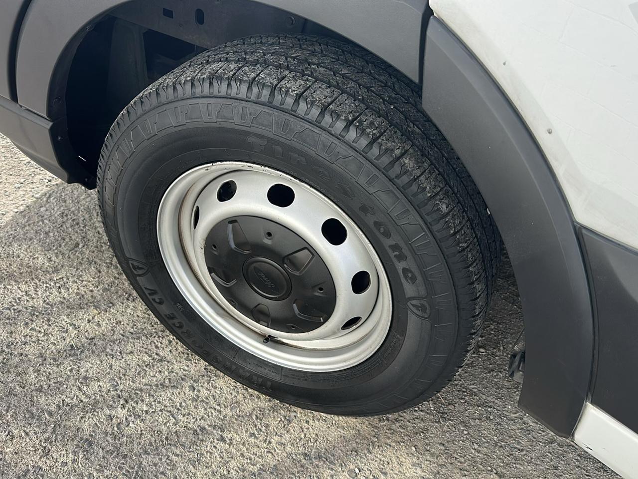Ford Transit 250 Van Low Roof w/Sliding Pass. 130-in. WB 2020
