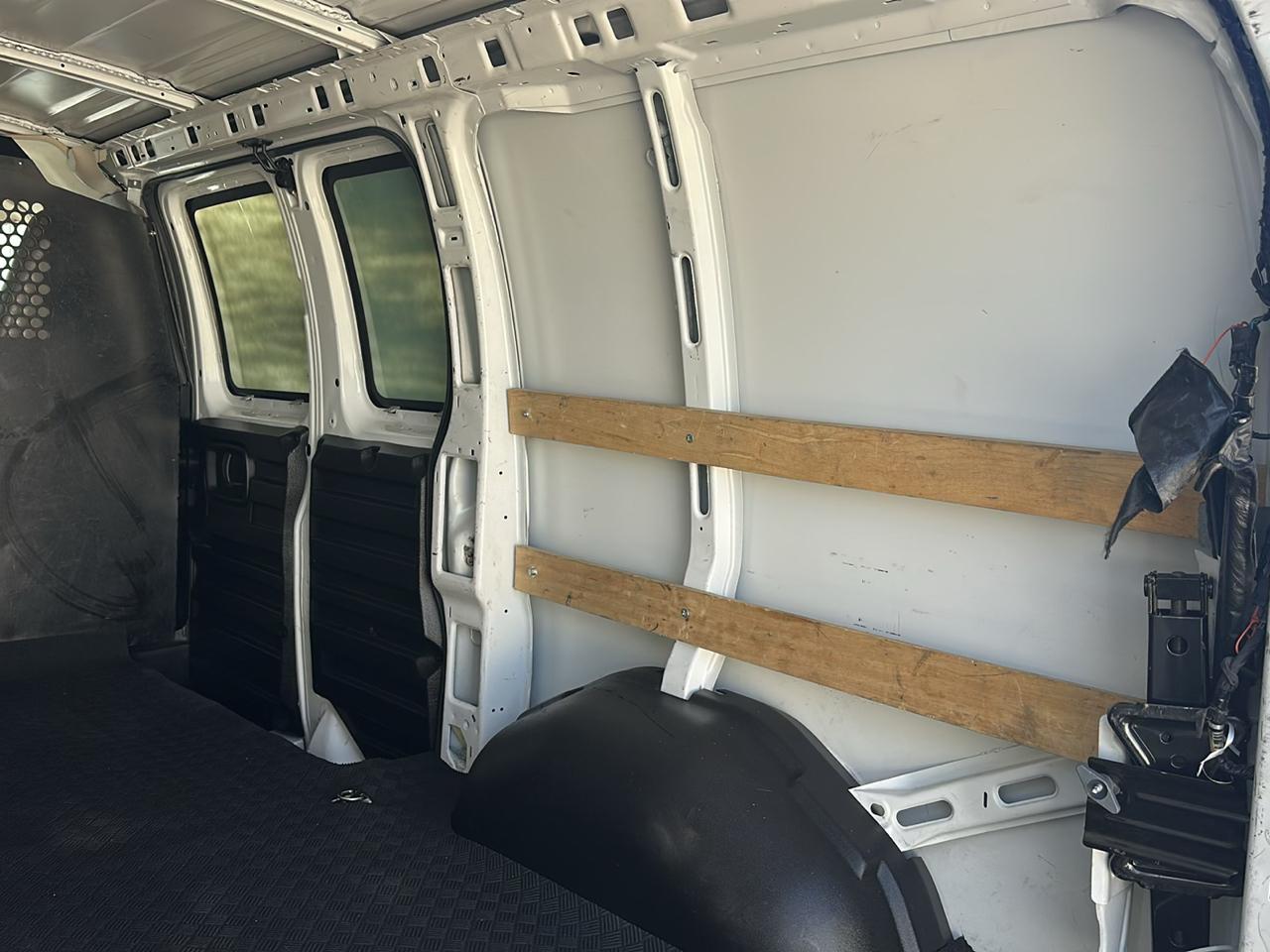 GMC Savana G2500 Cargo 2022