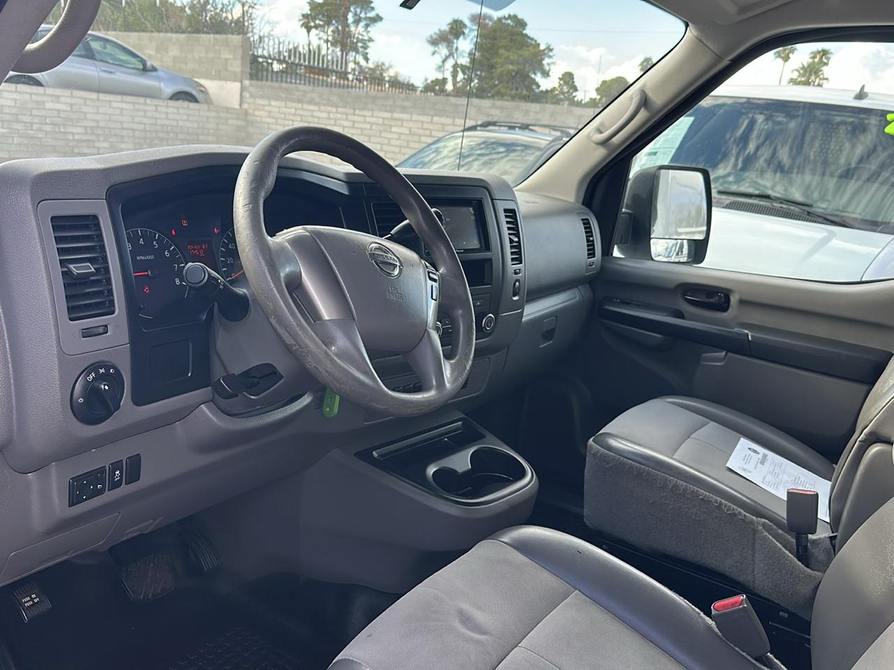 Nissan NV Cargo 2500 HD S V6 High Roof 2016