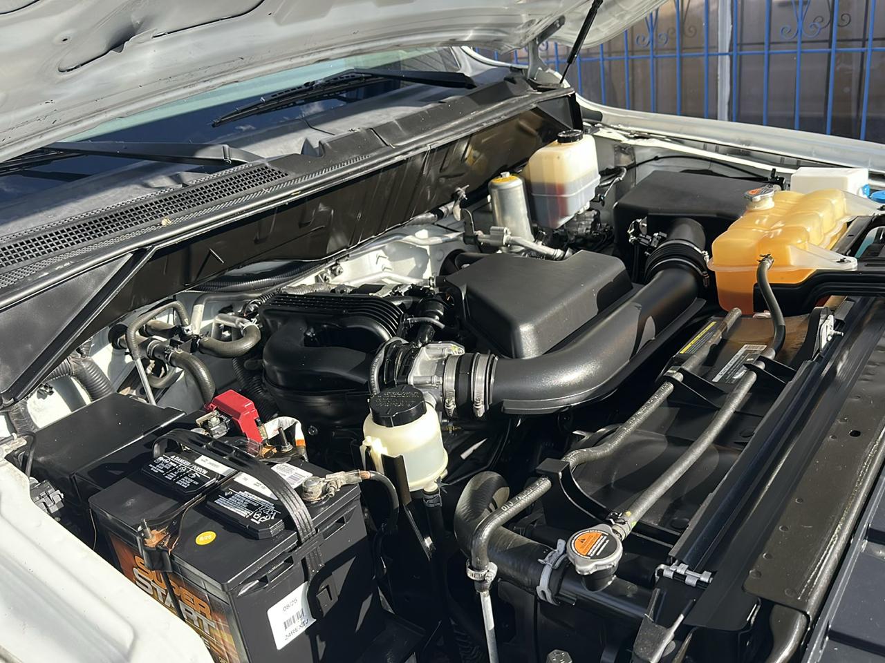 Nissan NV Cargo 2500 HD S V6 High Roof 2016