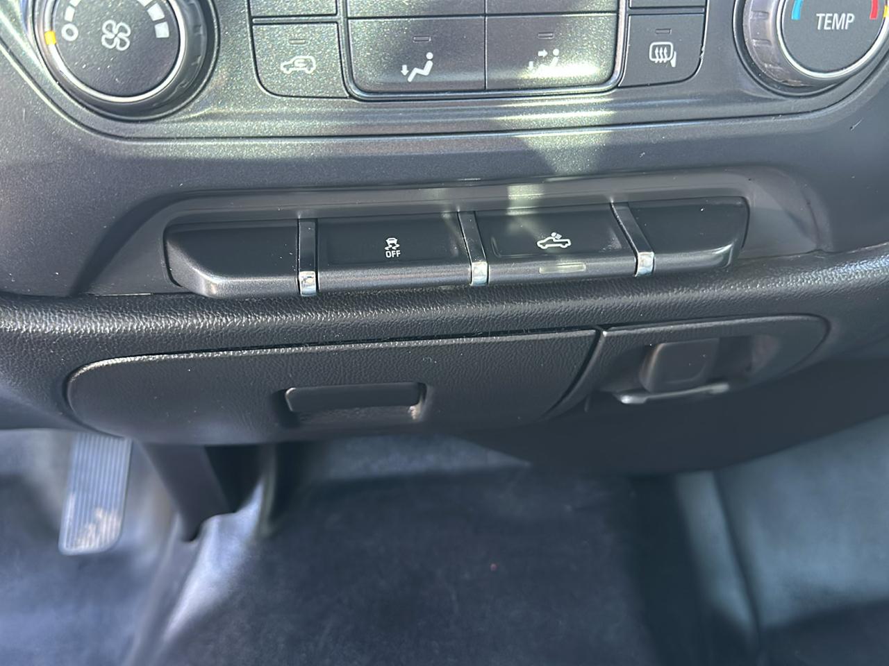 Chevrolet Silverado 1500 1LT Regular Cab 2WD 2015
