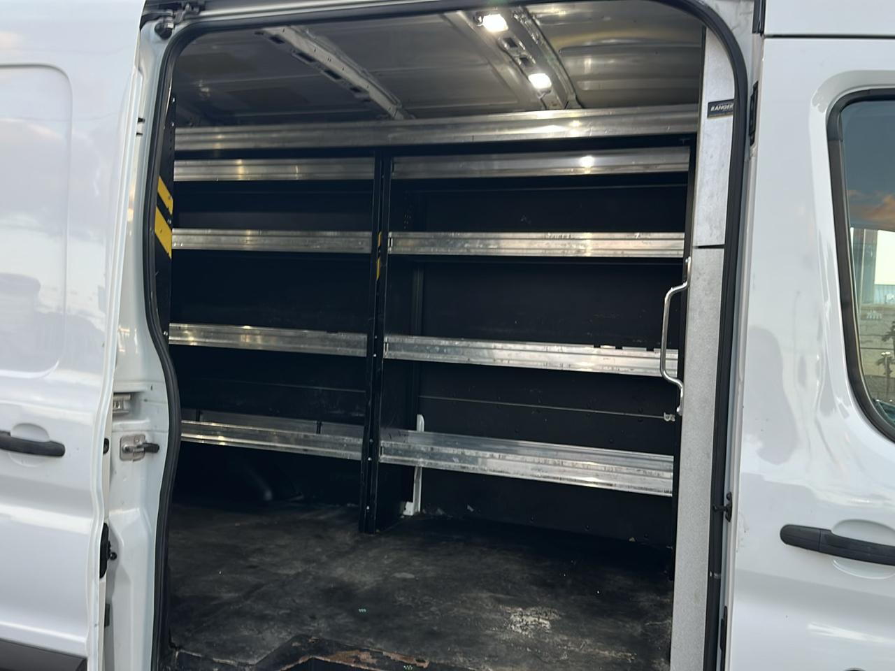 Ford Transit 350 Van Med. Roof w/Sliding Pass. 148-in. WB 2019