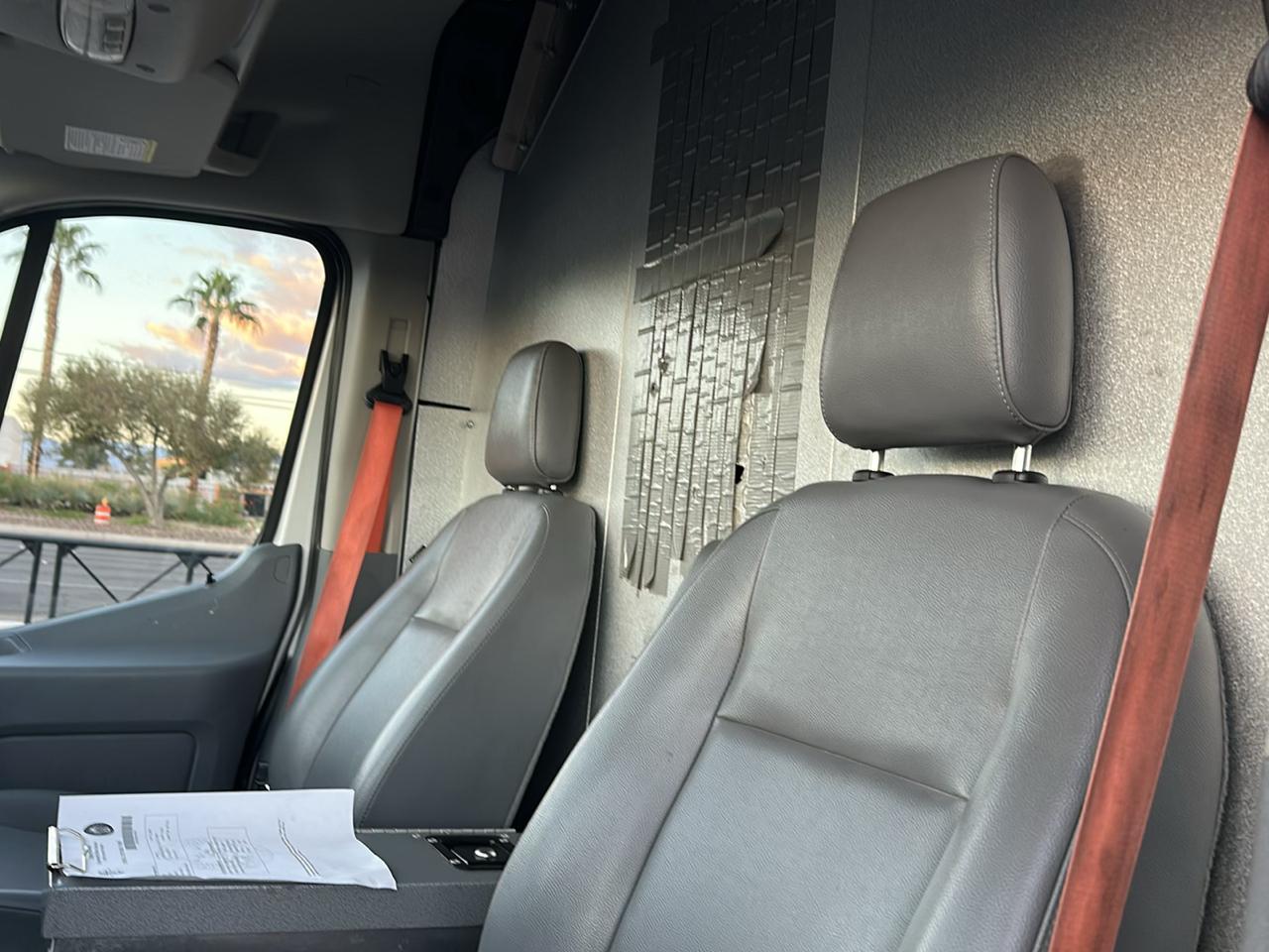 Ford Transit 350 Van Med. Roof w/Sliding Pass. 148-in. WB 2019