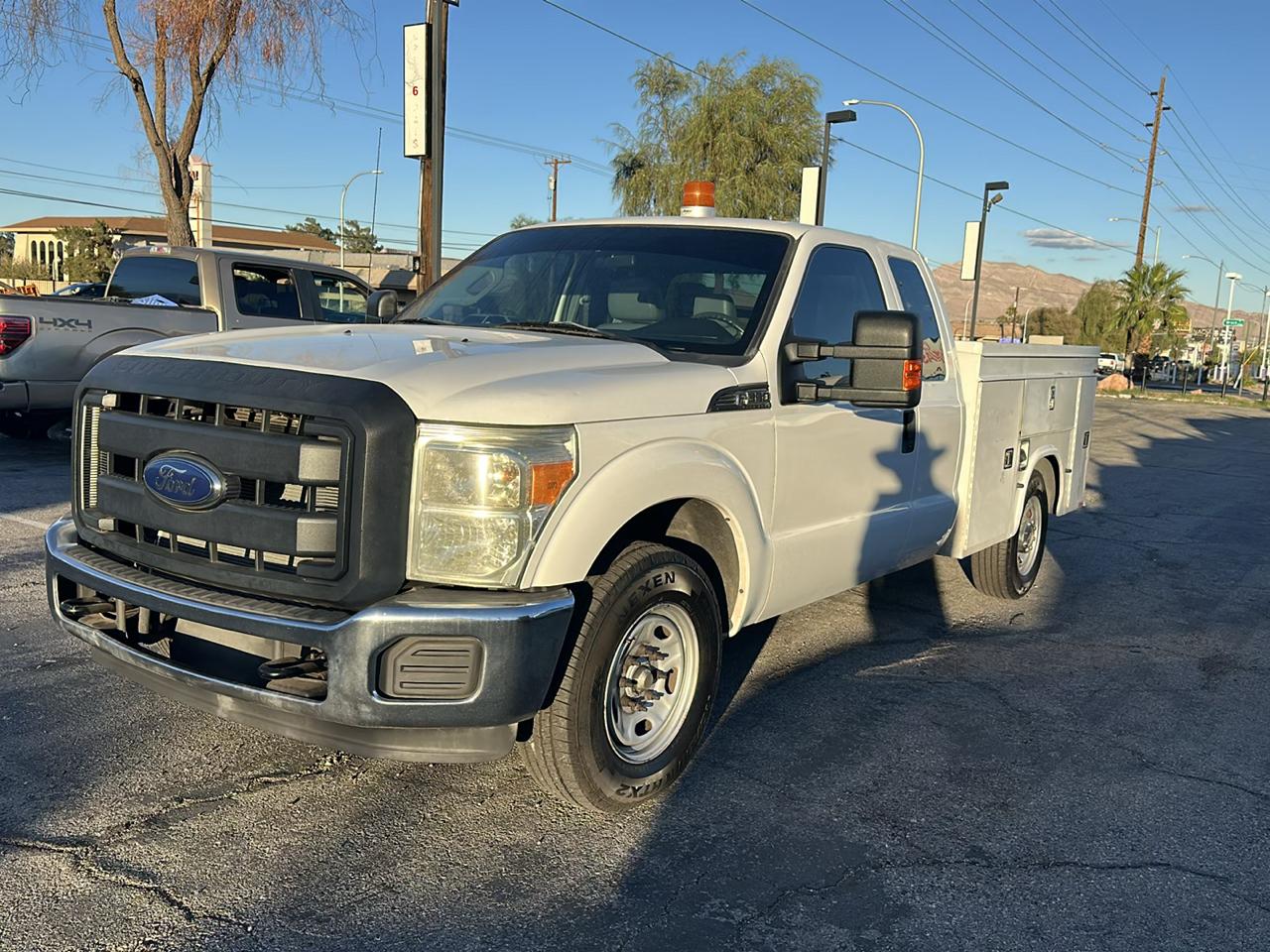 Ford F-350 SD Lariat SuperCab 2WD 2013