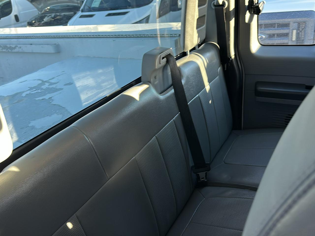 Ford F-350 SD Lariat SuperCab 2WD 2013