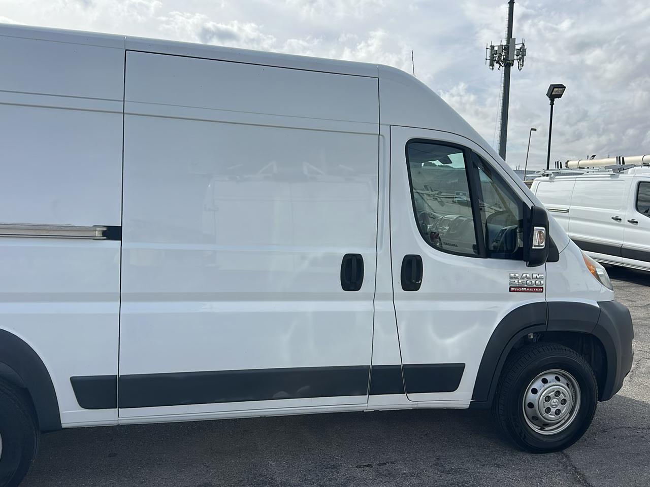 RAM Promaster 2500 High Roof Tradesman 136-in. WB 2016