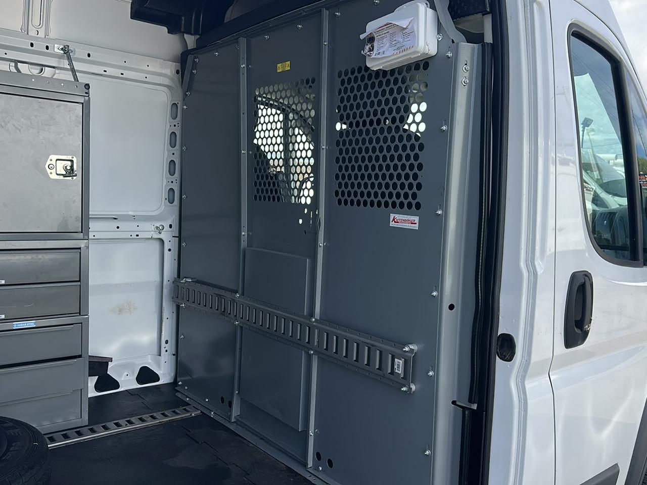 RAM Promaster 2500 High Roof Tradesman 136-in. WB 2016