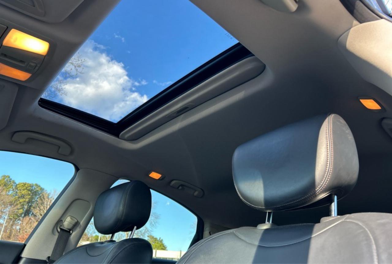 Infiniti QX70 RWD 4dr 2016