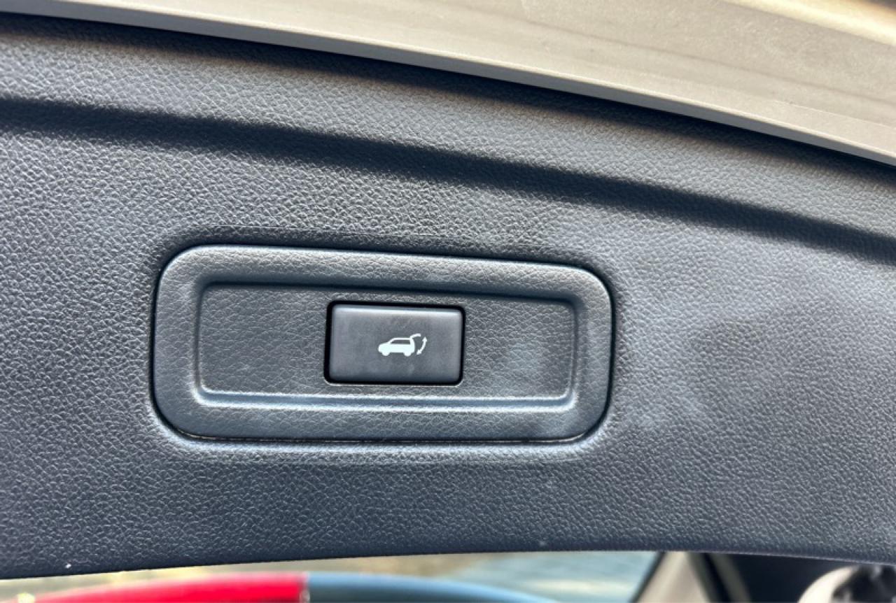 Infiniti QX70 RWD 4dr 2016