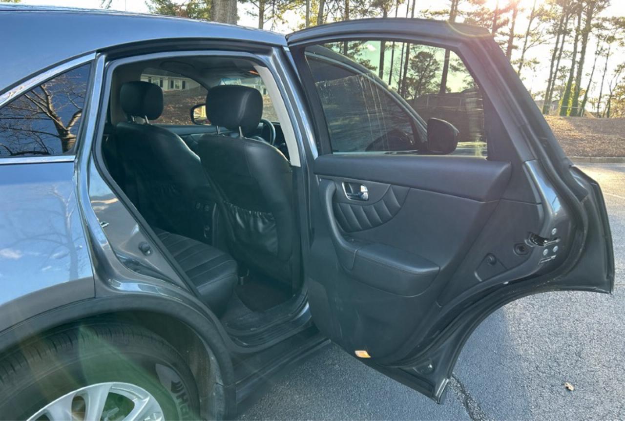 Infiniti QX70 RWD 4dr 2016