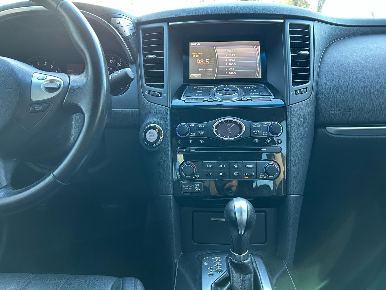 Infiniti QX70 RWD 4dr 2016