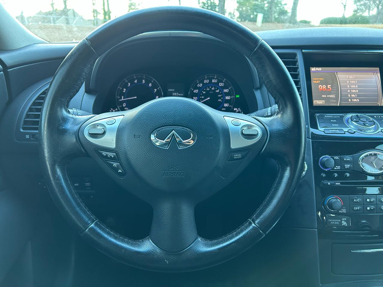 Infiniti QX70 RWD 4dr 2016