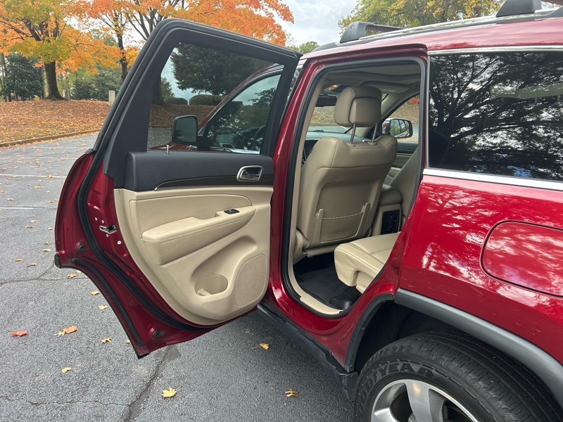 Jeep Grand Cherokee Limited 2WD 2015 Jeep Grand Cherokee Limited 2WD 2015