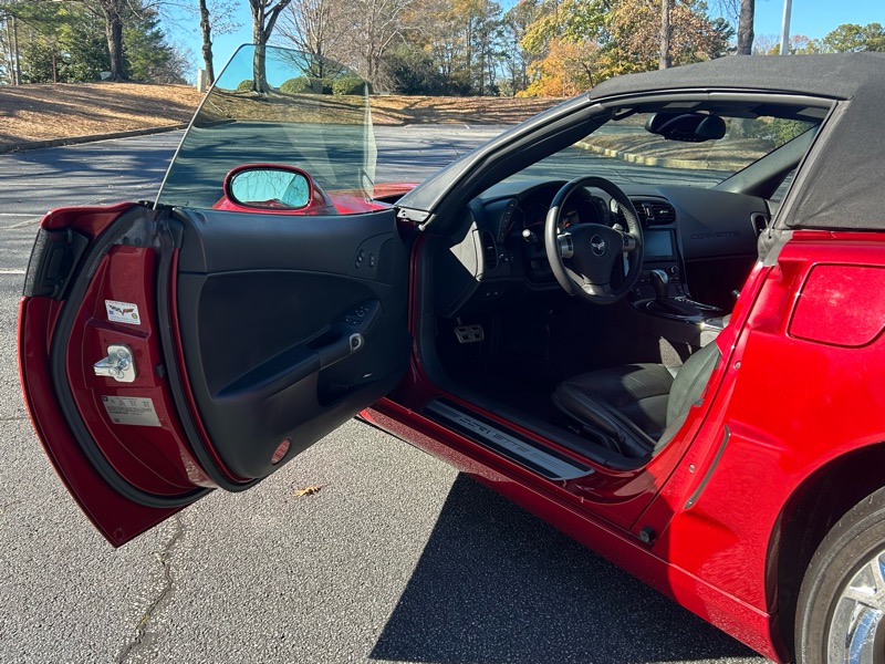 Chevrolet Corvette 2dr Conv Z16 Grand Sport w/3LT 2011