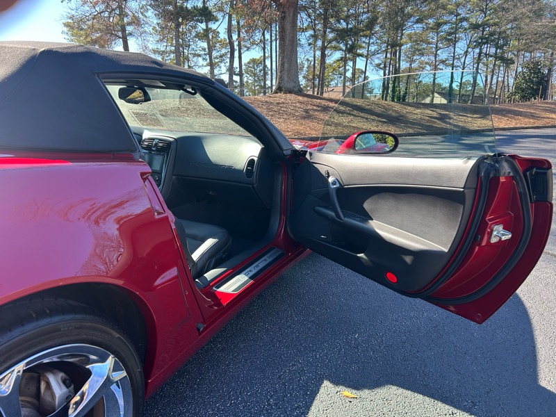 Chevrolet Corvette 2dr Conv Z16 Grand Sport w/3LT 2011