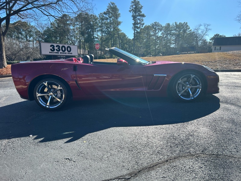 Chevrolet Corvette 2dr Conv Z16 Grand Sport w/3LT 2011